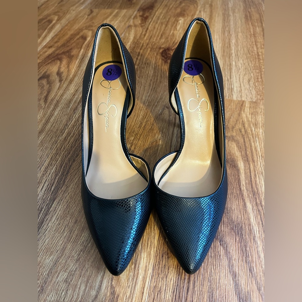 Women’s Jessica Simpson shoes, black size 8
